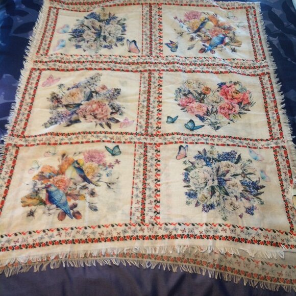 NWOT JC Sunny Floral Flowers Birds Butterflies Fringe Scarf Shawl Wrap - Picture 7 of 10